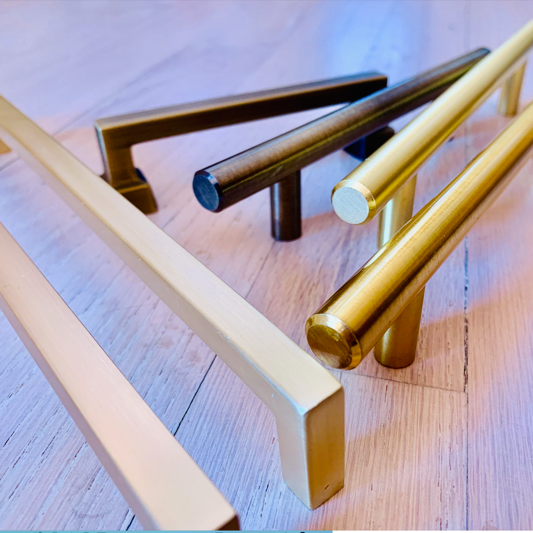 What is the difference in Gold and Brass cabinet hardware 