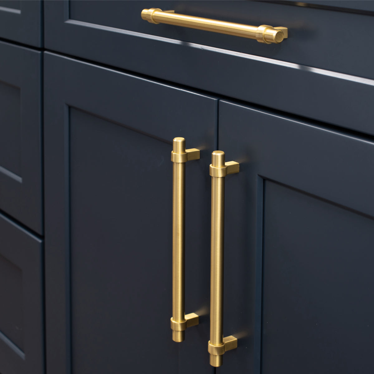 Cosmas Cabinet Hardware