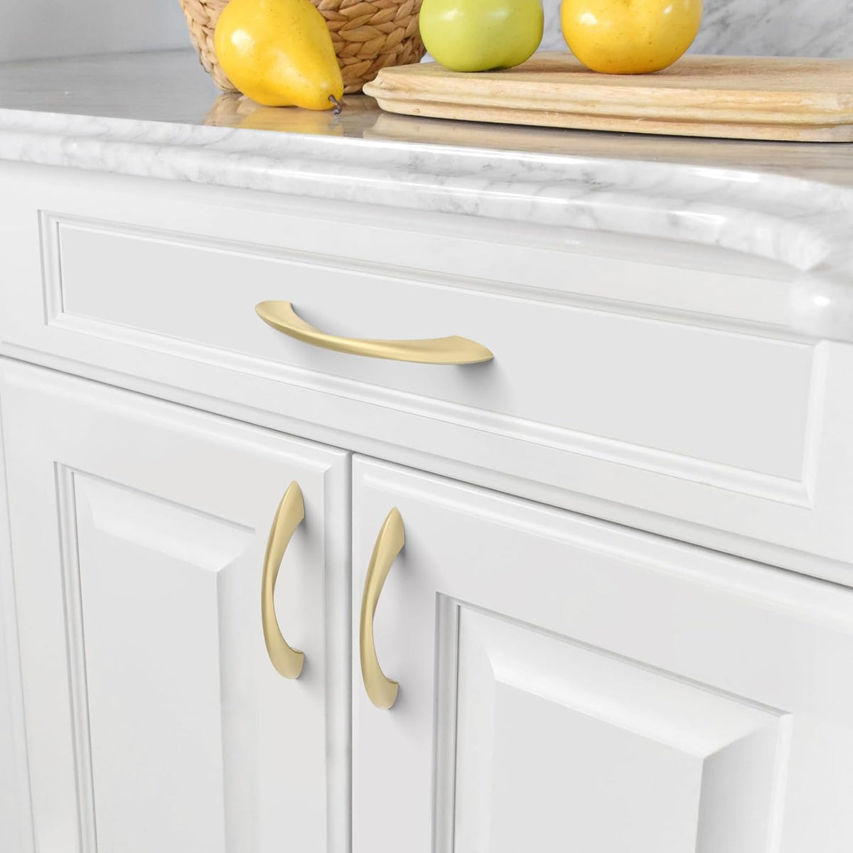 Amerdeco 10 Pack Brushed Gold 5 Inch (128mm) Hole Center Cabinet Pulls