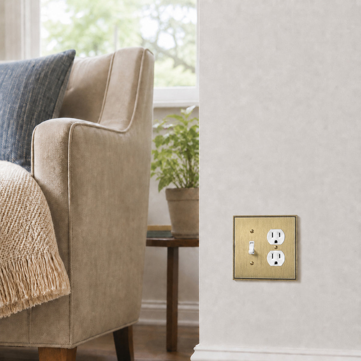 Harmon Antique Brass Single Toggle / Single Duplex Soft Modern Switchplate Cover