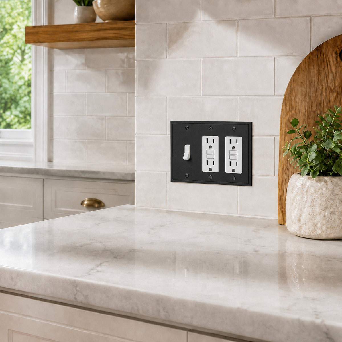 Harmon Matte Black Single Toggle / Double Decora Modern Edge Switchplate Cover