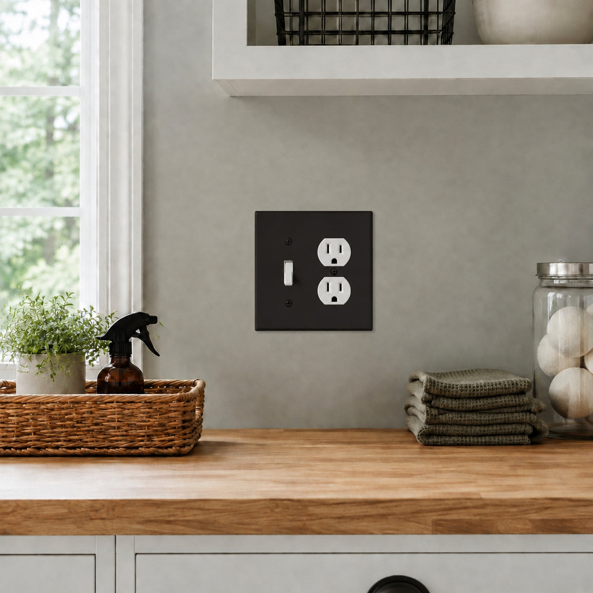 Harmon Matte Black Single Toggle / Single Duplex Modern Edge Switchplate Cover