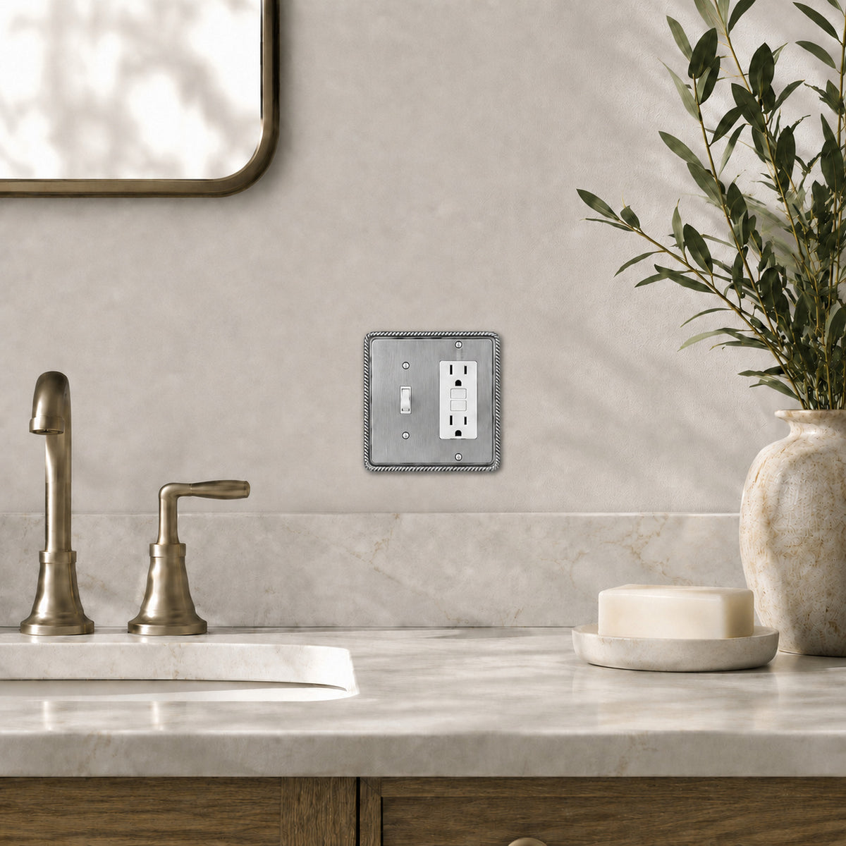 Harmon Heirloom Silver Single Toggle / Single Decora Rope Edge Switchplate Cover