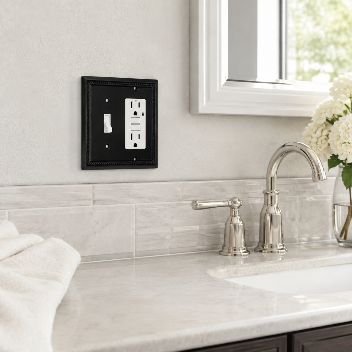 Harmon Matte Black Single Toggle / Single Decora Decorative Switchplate Cover