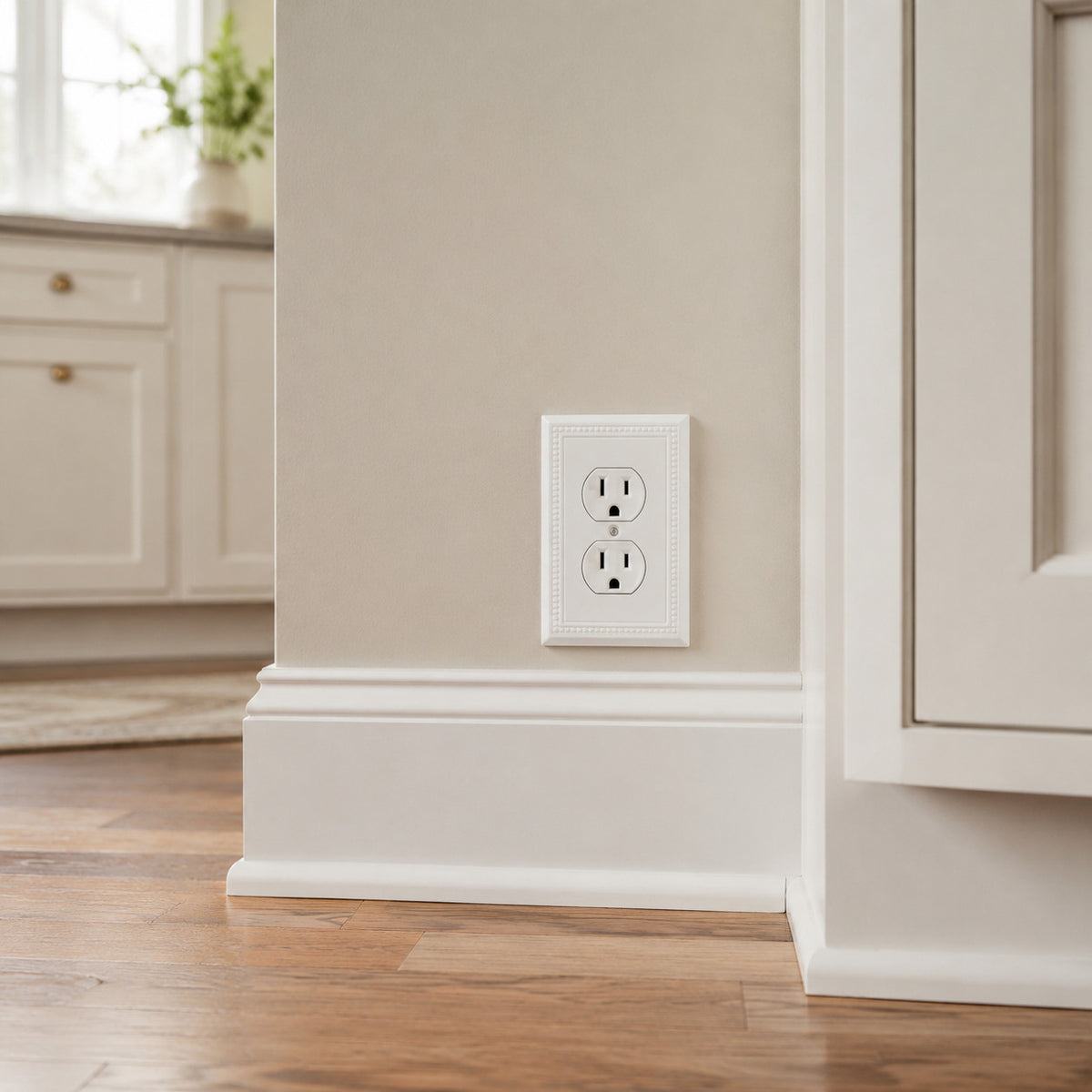 Harmon White Single Duplex Decorative Outlet Cover