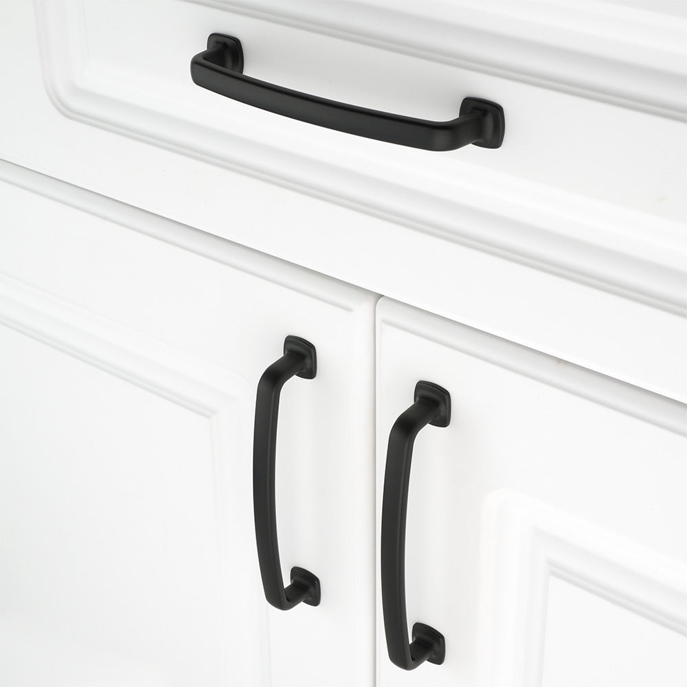 Diversa Matte Black Trinity 5&quot; (128mm) Cabinet Drawer Pull
