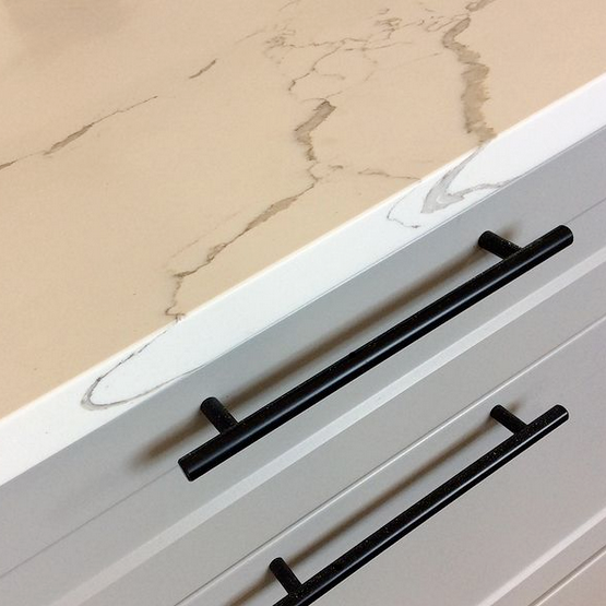 Cosmas 305-128FB Flat Black Euro Style Bar Pull