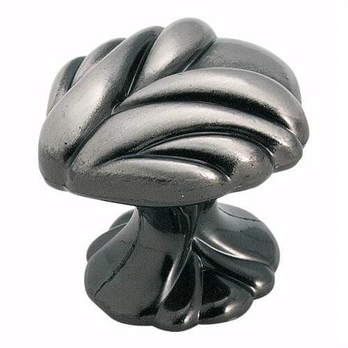 Leaf shaped cabinet knob in silver color